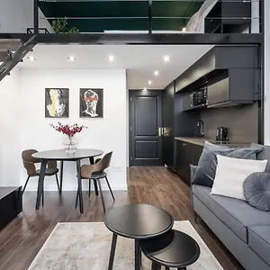 https://e41-boutique-apartments-best-location-by-bqa.inbudapesthotels.com